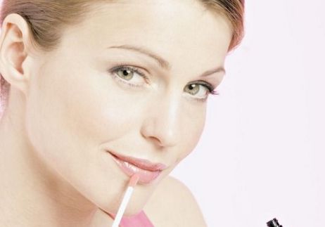 眼袋内切恢复时间：洗脸化妆的最佳时机详解，规避潜在风险