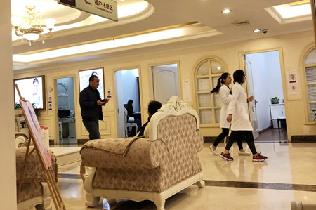 上海注射去抬头纹哪家比较好？2022上海注射去抬头纹排行前十位的大型整形美容医院哪家规模比较大？