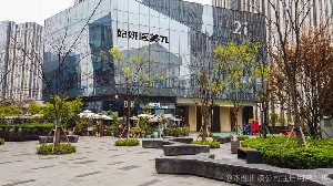 重庆注射填充丰鼻唇沟价目趋势图展示(近10个月重庆注射填充丰鼻唇沟均价为：5713元)